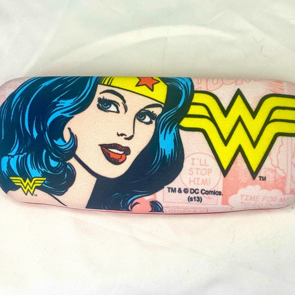 Wonder Woman DC Comics Sunglasses/Glasses Case Only.
